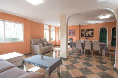 Tuguest Villas Blancas