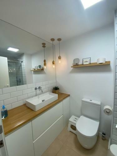 Apartamento Acceso Directo A La Playa Y A La Piscina!!!!!