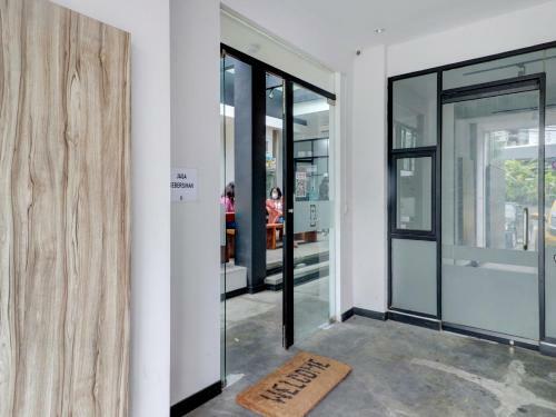 Oyo Flagship 90775 I Sleep Hotel Bandung