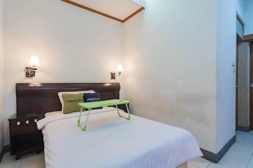 Urbanview Hotel Rumah Asri Bandung