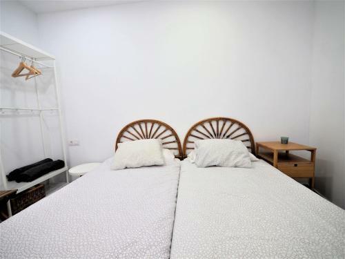 Beach House...el Gincho Garachico Three Minute Walk From El Gincho Beach.