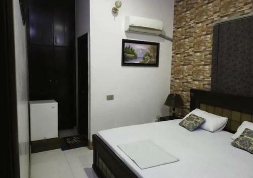 Hotel Saiban Guest House