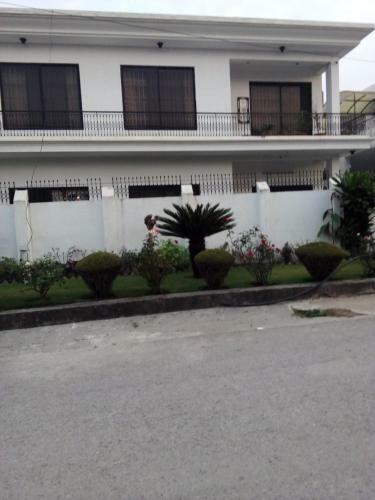 Hostal New City Lodges Guesthouse