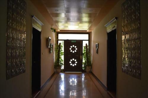 Hotel Royal Crown