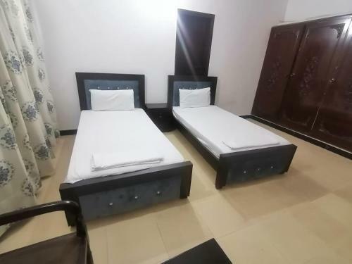 Hostal Lux Lounge Guest House