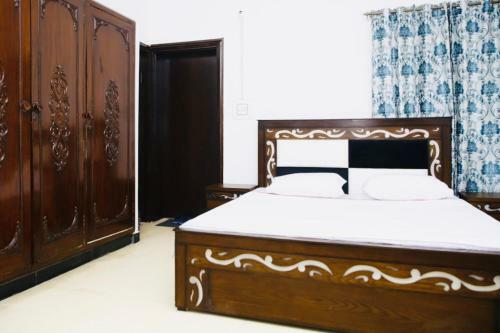 Hostal Lux Lounge Guest House