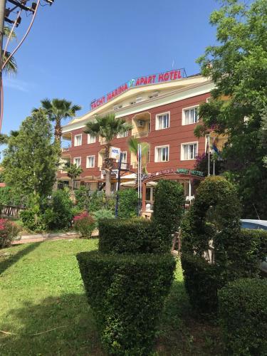 Yacht Marina Apart Hotel