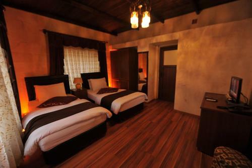 Kadim Hotel