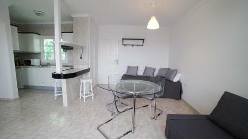 Harbour Apartment With Sea View