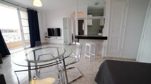 Harbour Apartment With Sea View
