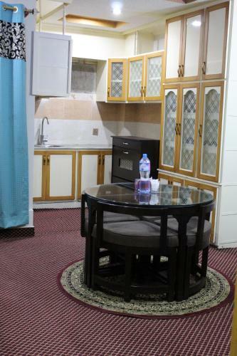 Apartamento Roshan Heights