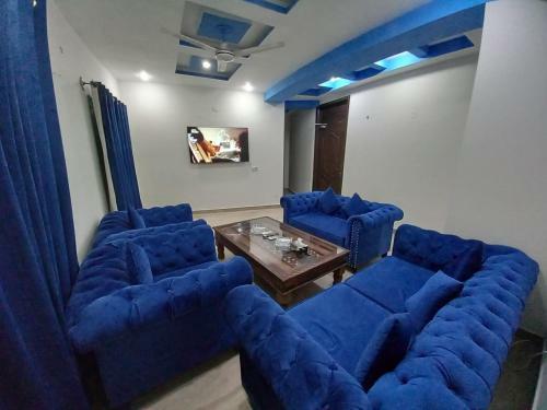 E-11, 2-bedrooms Luxury Apartment