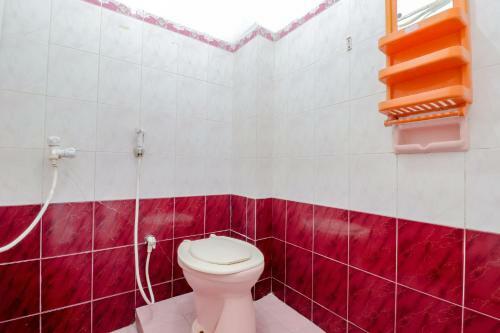 Adinda Beach Hotel And Villa