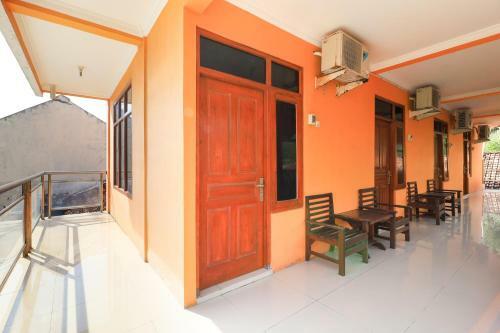 Oyo 90034 Hotel Gandung Yunior
