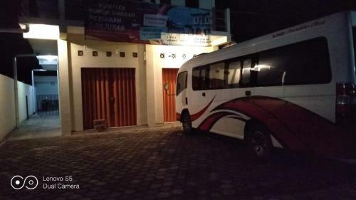 Hostal Rumah Singgah Peziarah Ganjuran