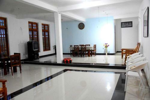 Hostal Royal Views Residence