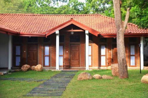 Hotel Kanimadala Resort