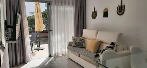 Stunning And Sunny Garden Apartment In Corralejo