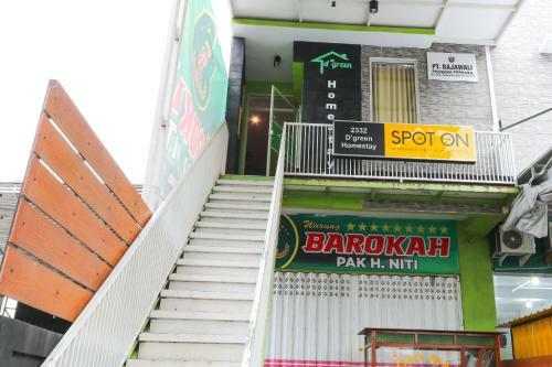 Hotel Spot On 2332 D'green Homestay