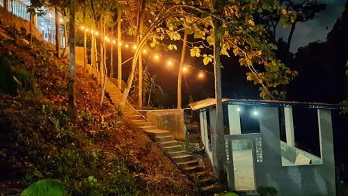 Bed & Breakfast Kelapa Gading Villas