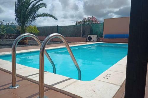 Anahi Homes- Villa Palm View