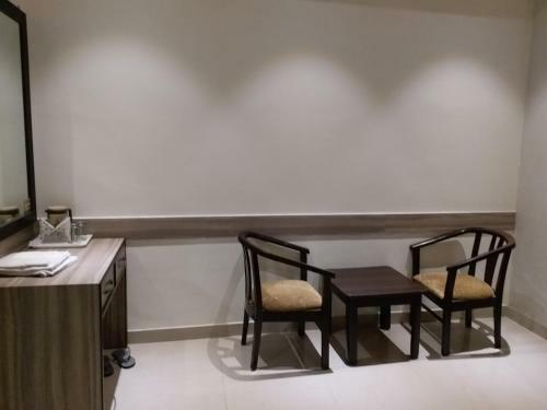 Hotel G C Regency