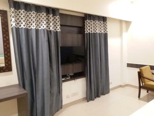 Hotel G C Regency