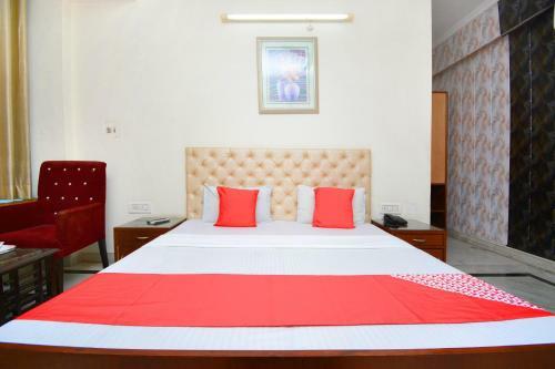 Oyo 26594 Hotel Chirag