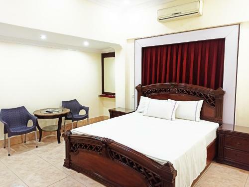 Hostal Rehaish Inn Guest House