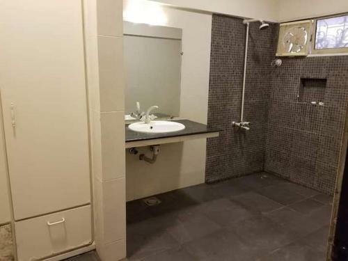 Hotel Raglia Guest House