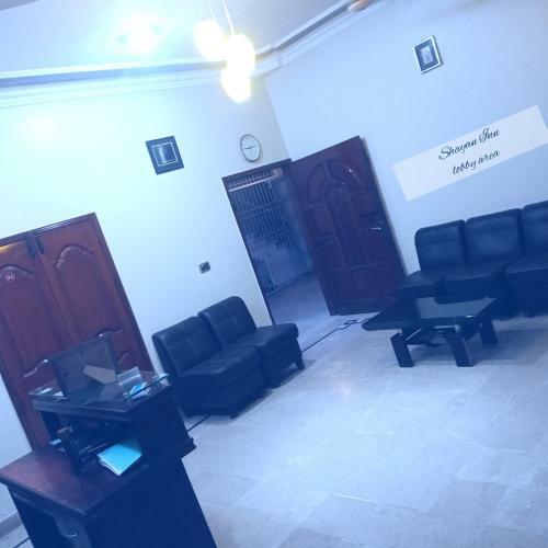 Hostal Shayan Residency Guest House