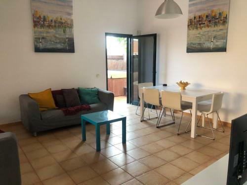 Great Villa With Private Pool Near Corralejo Es