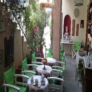 Hostal Aeginitiko Archontiko