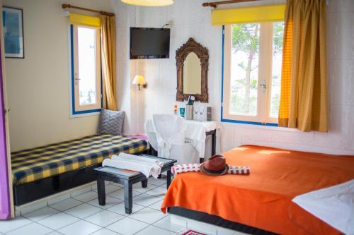 Hotel Korifi Suites