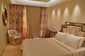 Comfy Boutique Hotel