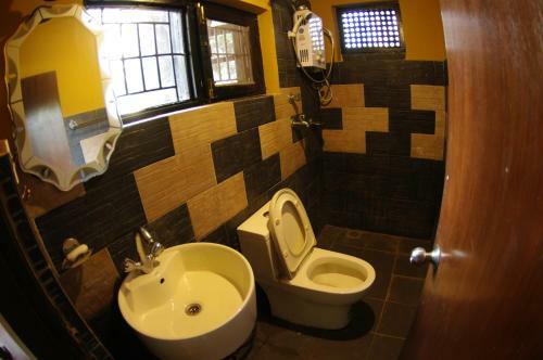 Hostal Laughing Buddha Hotel & Garden Theater