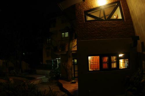 Hostal Laughing Buddha Hotel & Garden Theater