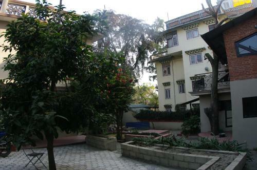 Hostal Laughing Buddha Hotel & Garden Theater