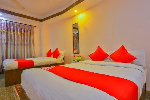 Oyo 656 Hotel Shree Guru