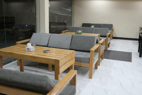 Hotel Karnali Home