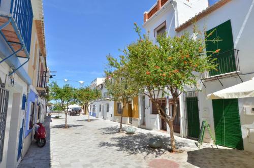 The Green Townhouse In Denia Centre