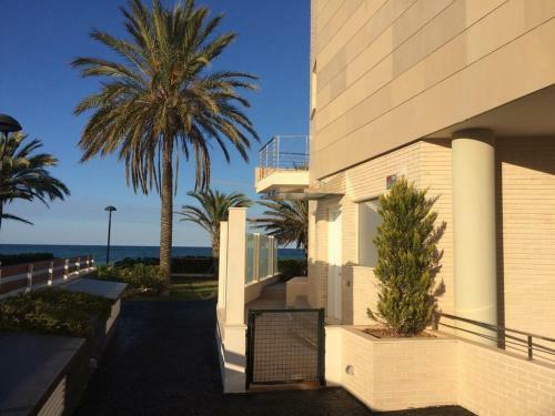 Apartamento Marenia, D�plex En Primera L�nea De Playa