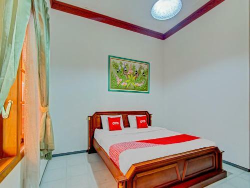 Oyo 90247 Hotel Palereman Soerabaia