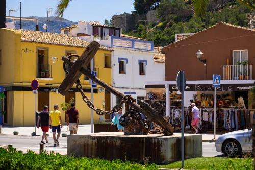 La Sirena - Both City And Beach Of Denia