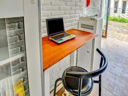 Hotel Oyo 90828 Ara Guest House