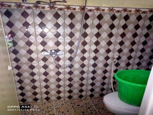 Varel N2 Homestay