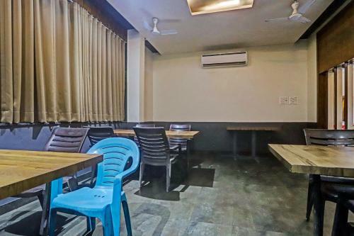 Oyo 81281 Hotel Jay Mahakali