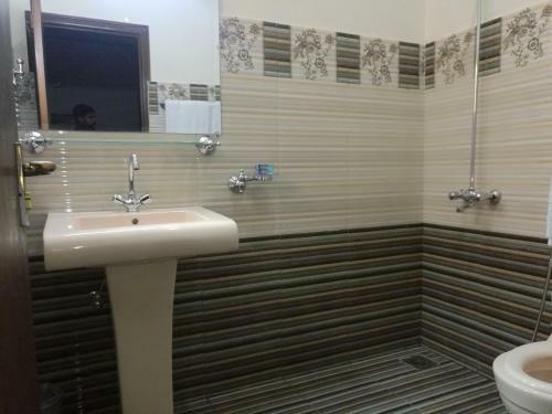Lotus 1 Hotel