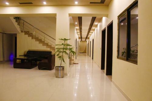 Hotel Days Inn Lahore