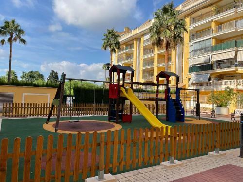Lovely Apartment Denia, Piscina, Jacuzzi, P�del, Parking